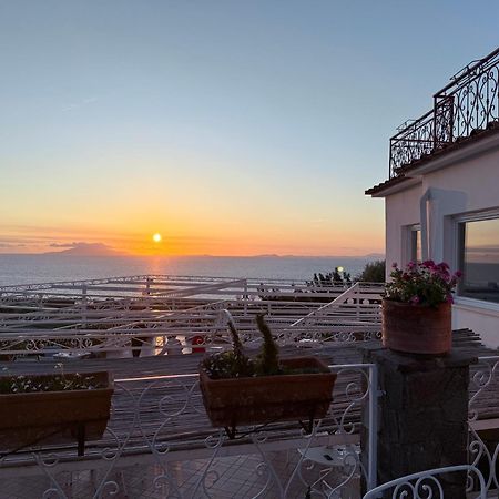 Hotel Dania ソレント エクステリア 写真